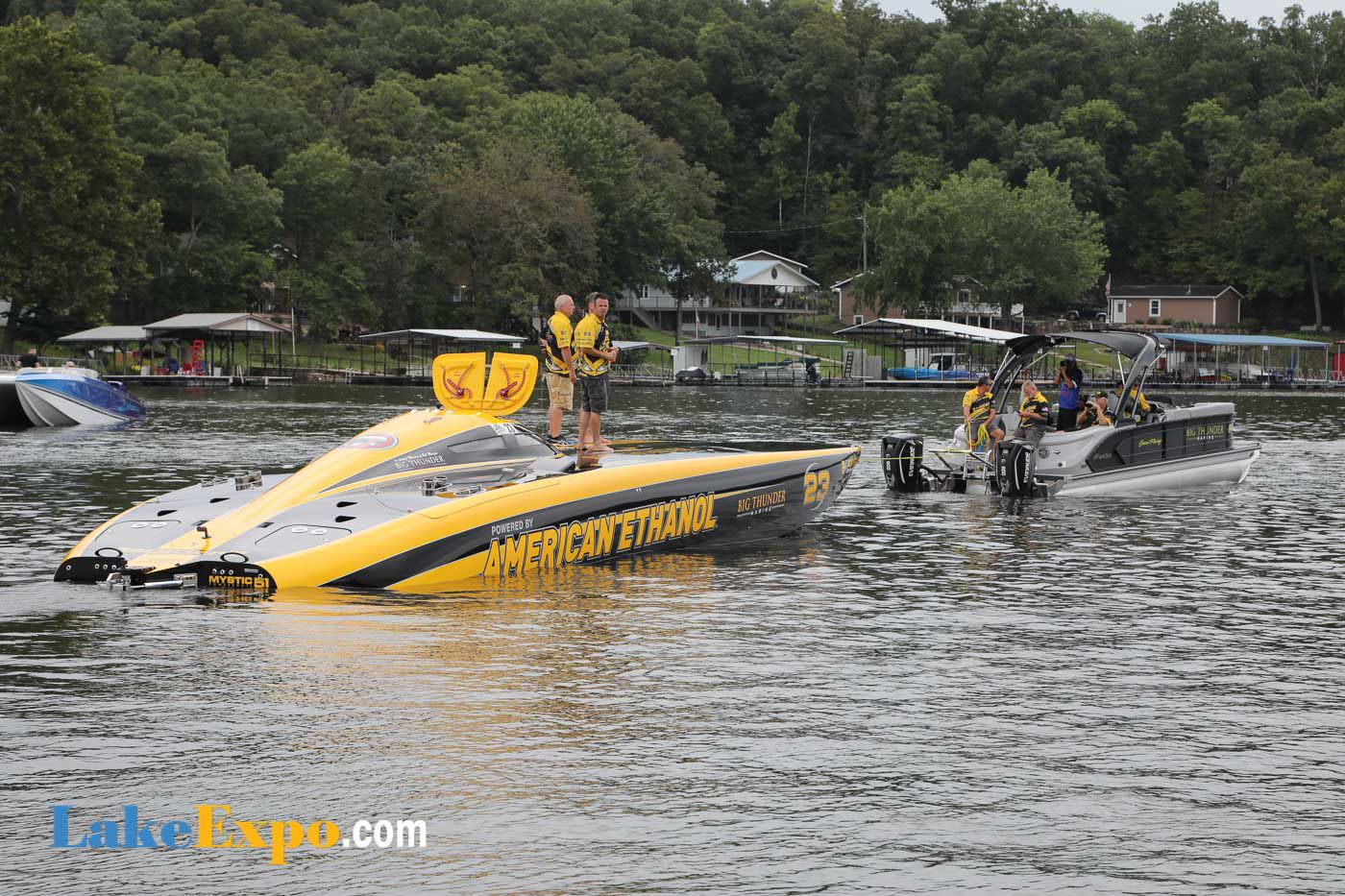 Shootout Boats In The Pits-28.jpg